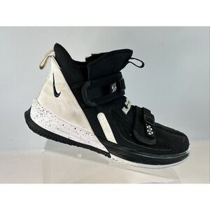 Nike LeBron Soldier 13 Men's Size 10 Black & White Chrome Basketball Shoes